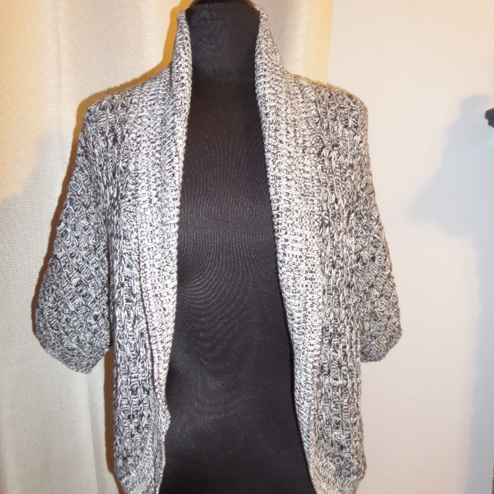 EXPRESS CARDIGAN BLACK and White Size S